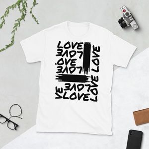 LOVE T-SHIRT